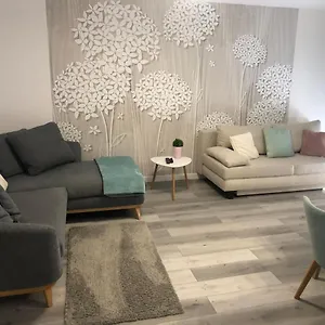 Apartment Gyoengye Delux, Szegedin